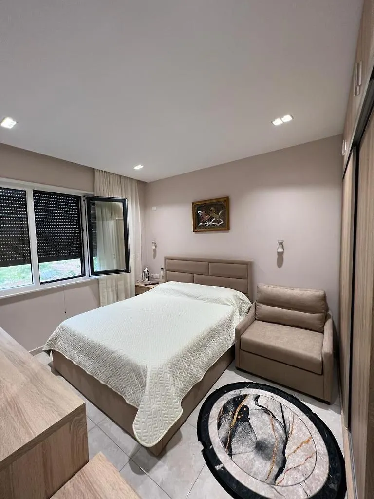 Apartmán Vala Mare Rezidenc Plazhi San Pietro 0*,